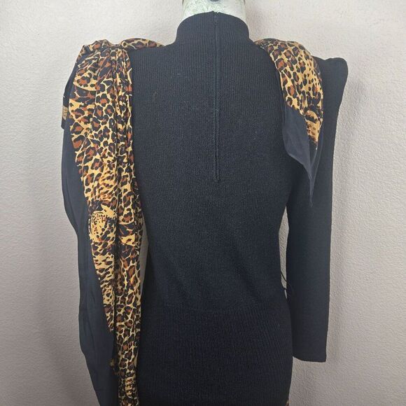 Vintage 80s Raul Blanco Cheetah Scarf Sweater Silk Skirt Suit Set Womens 6 Black - Picture 4 of 16